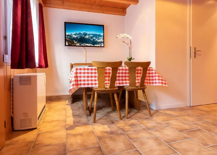 Alpehytte Waeschhuesli Near Interlaken, Grindelwald And Lauterbrunnen